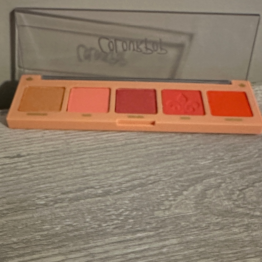NWOT Colourpop Vibrant Eyeshadow Palette - Warm Hues